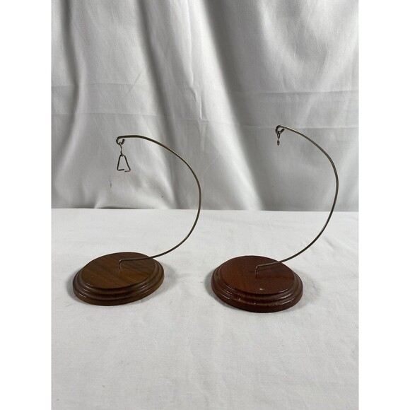 ONE (1) Iris Arc Brass Wire Display Stand Wood Base READ - Picture 1 of 7